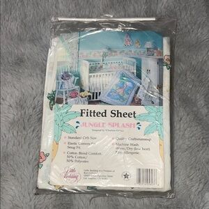 Vintage Jungle Splash Fitted Crib Sheet Animals White